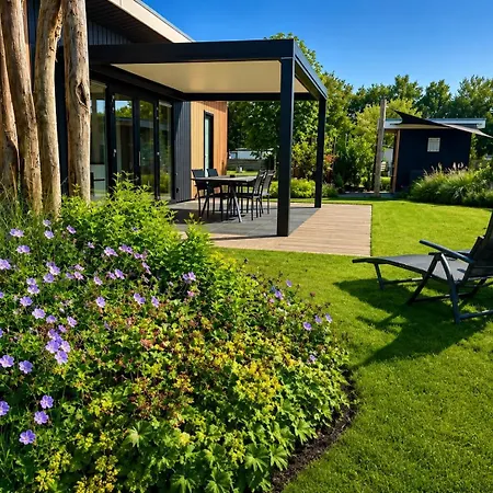 Luxe Vakantievilla Met Privé Jacuzzi Op De Veluwe Voorthuizen