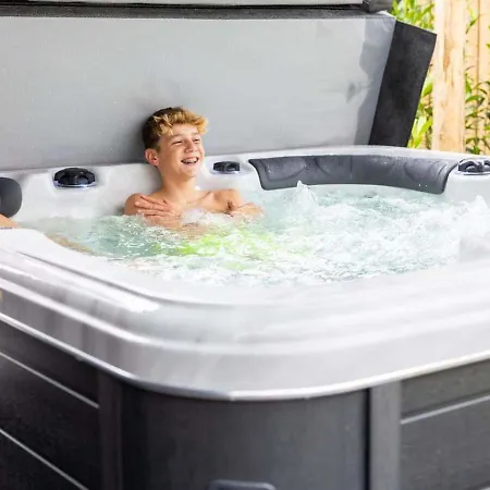 Luxe Vakantievilla Met Privé Jacuzzi Op De Veluwe